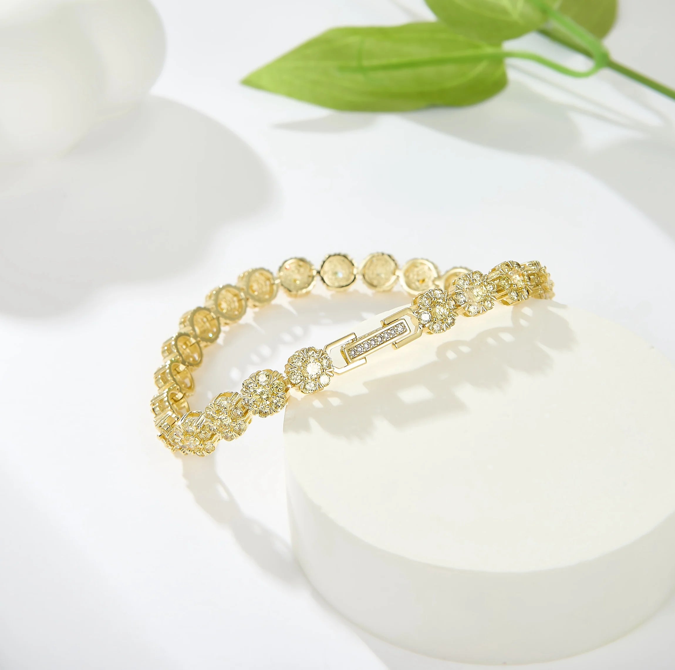 High Quality Gold Plated Chain Bracelet Women's Fashion Bracelet 14K Gold CZ Zirconia Zircon Flower Women Tennis Bracelet Link