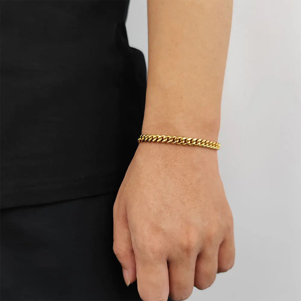 Wholesale Hot Sales Diamond Clasp Hip Hop Cuban Chain Bracelet 18k Gold Plated Stainless Steel Cuban Link Bracelet Boys Mens
