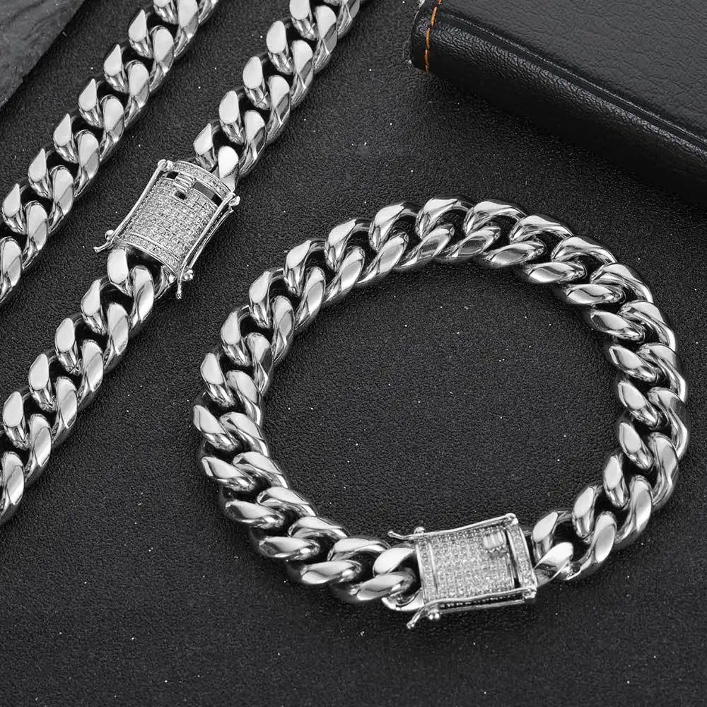 Wholesale Hot Sales Diamond Clasp Hip Hop Cuban Chain Bracelet 18k Gold Plated Stainless Steel Cuban Link Bracelet Boys Mens
